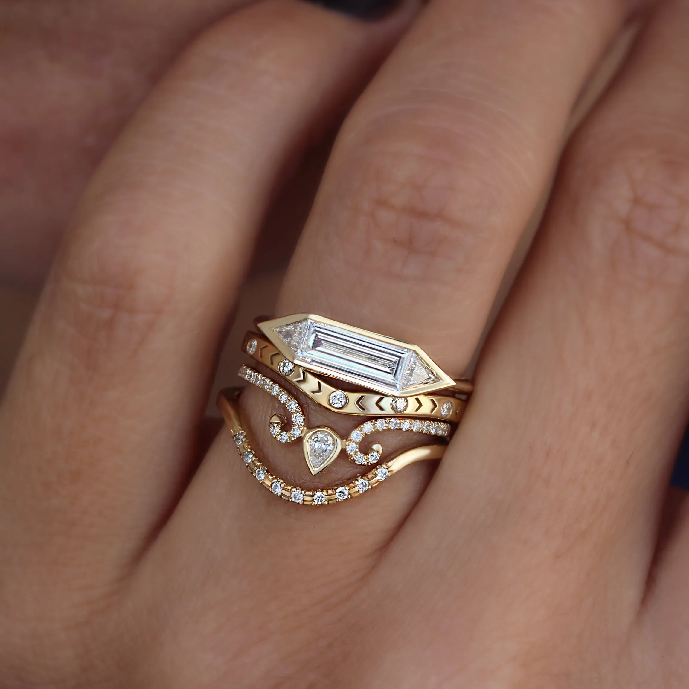 Delicate U Curve Diamond Ring ♥