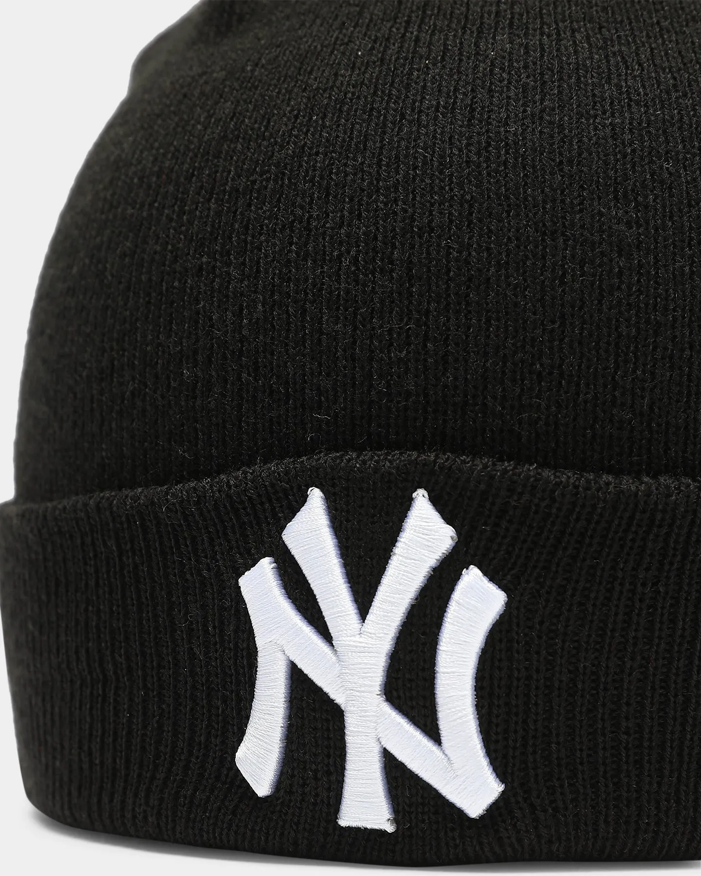 New Era New York Yankees Pom Knit Beanie Black/White